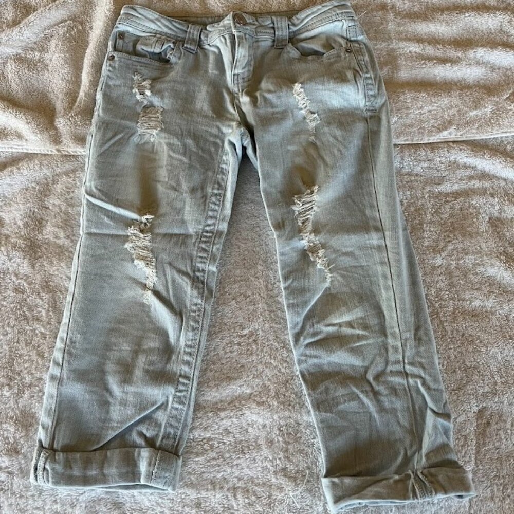 Almost Famous, Distressed Cropped Jeans, Light Blue, Size 3